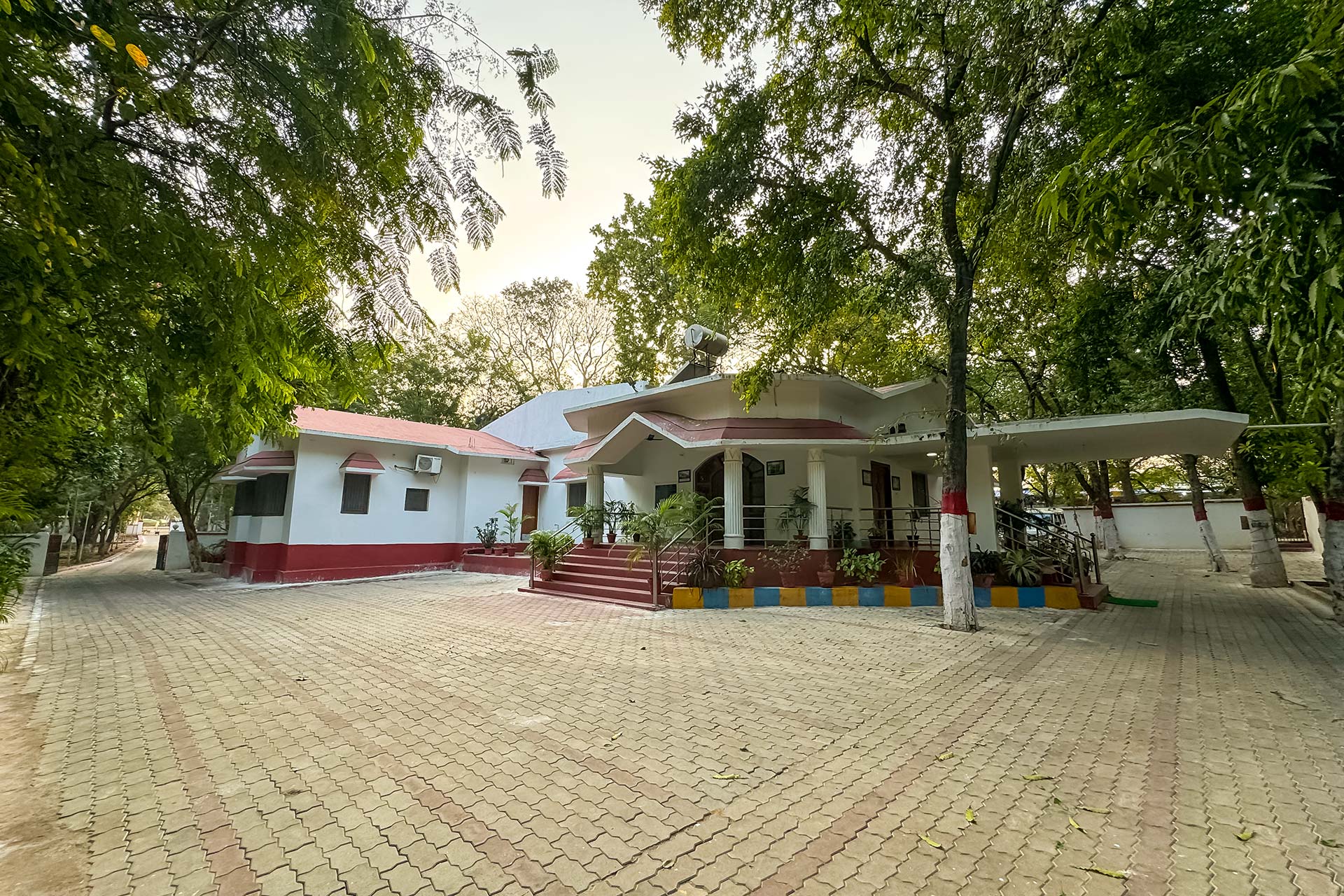 Bauskinath Rest House Image